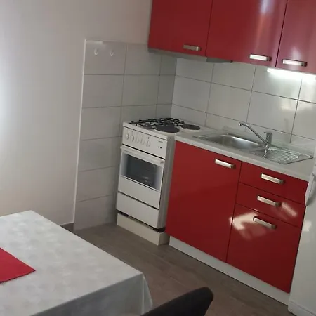 Apartments Jerko Jadrijevic Primosten Exterior photo