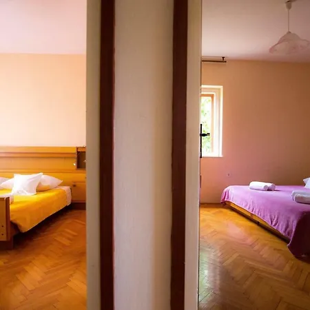 Apartments Jerko Jadrijevic Primosten Exterior photo